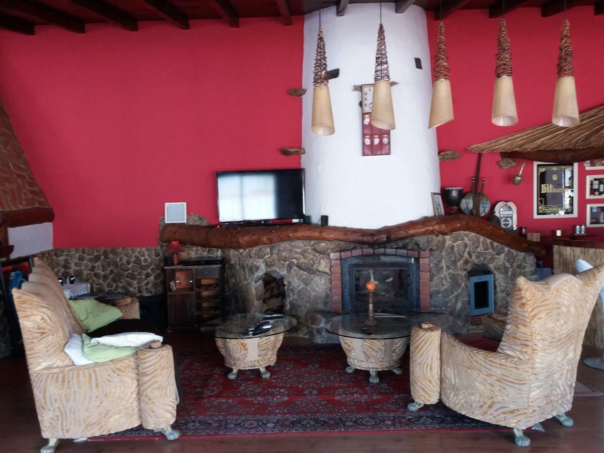 فيلا Casa Uldina بومبارال المظهر الخارجي الصورة